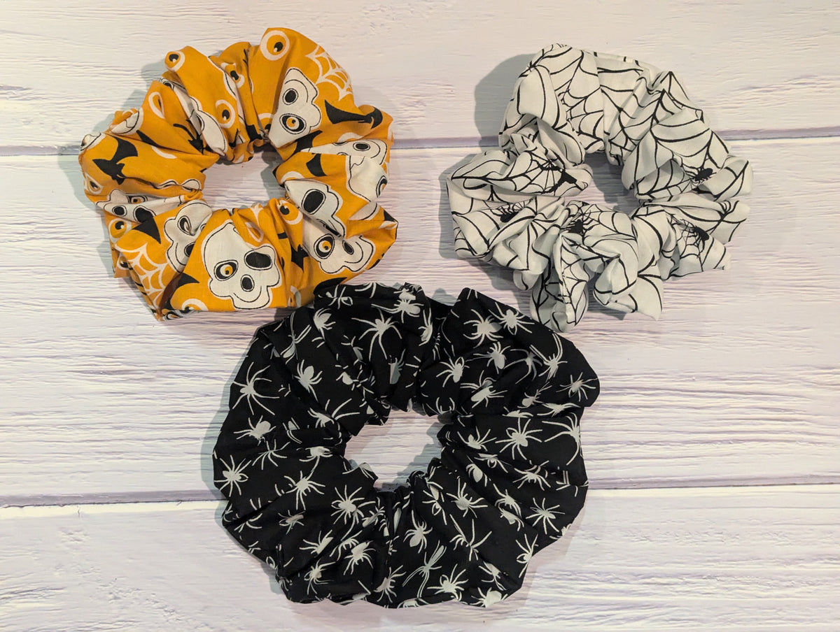 Halloween scrunchie spider scull